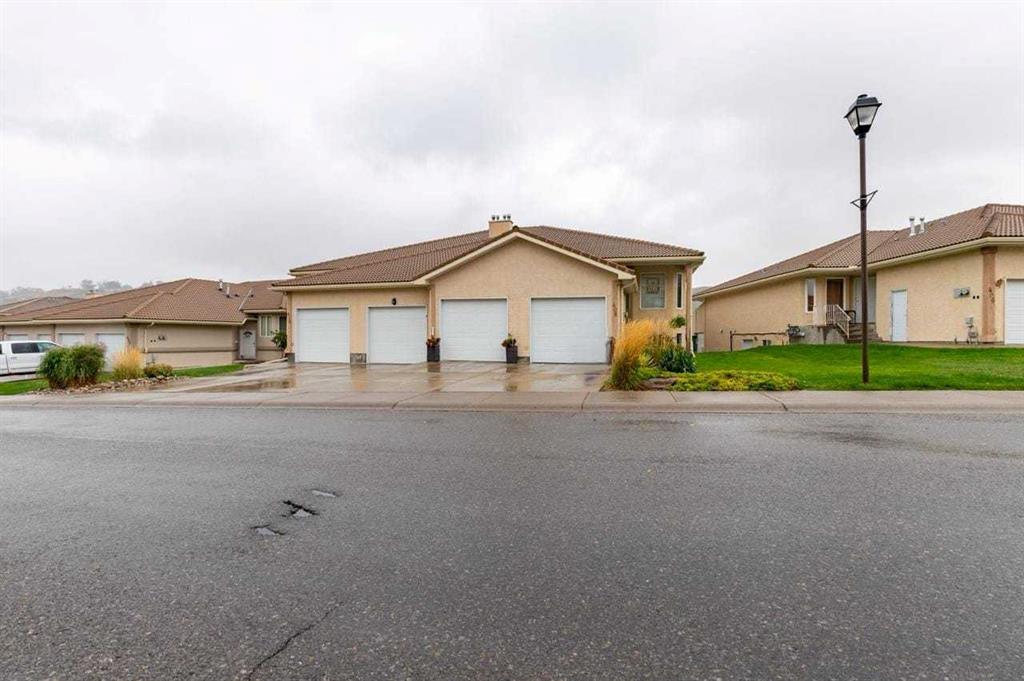 Picture of B, 408 Canyon Boulevard W, Lethbridge Real Estate Listing