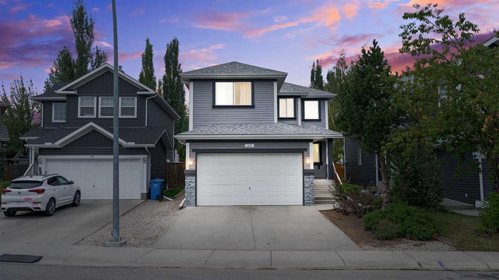 Picture of 65 Bridlepost Green SW, Calgary Real Estate Listing