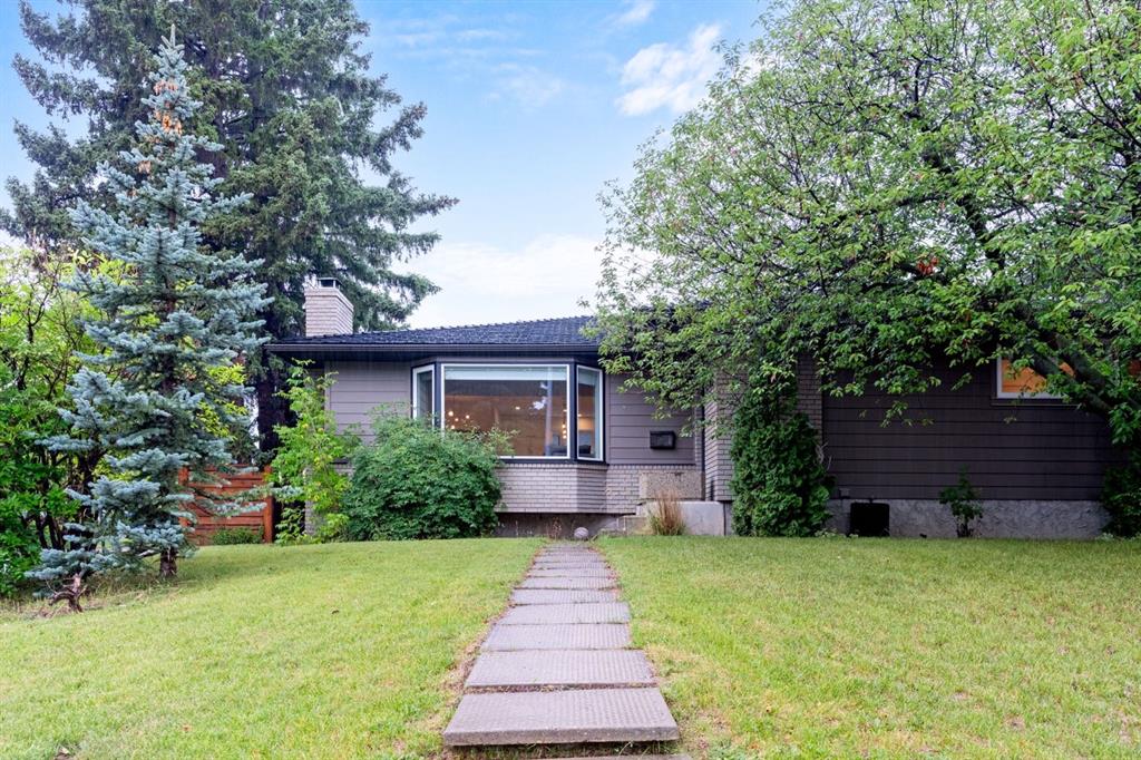 Picture of 4903 Viceroy Place NW, Calgary Real Estate Listing