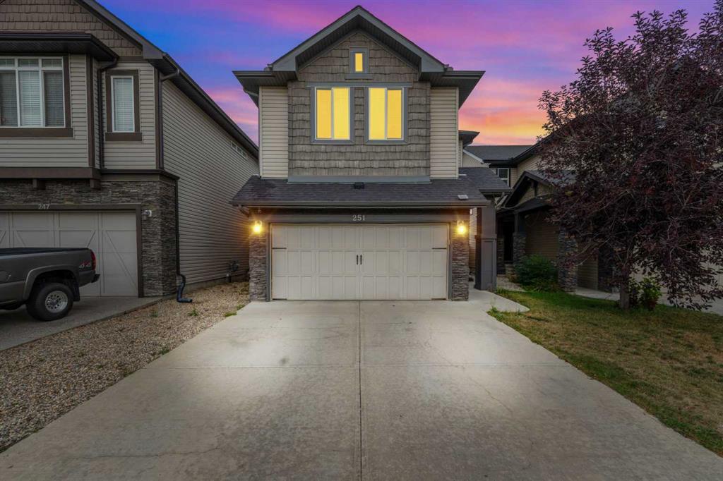 Picture of 251 Hillcrest Circle SW, Airdrie Real Estate Listing