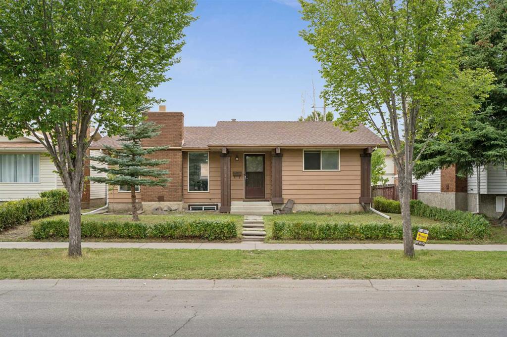 Picture of 4311 44 Avenue NE, Calgary Real Estate Listing