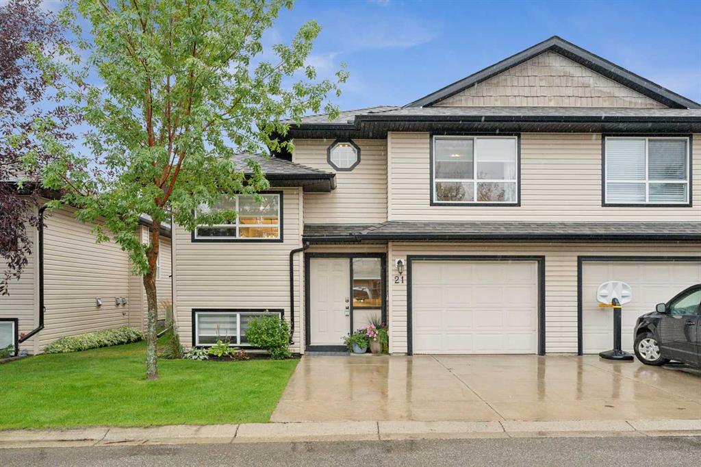 Picture of 21, 103 Fairways Drive NW, Airdrie Real Estate Listing