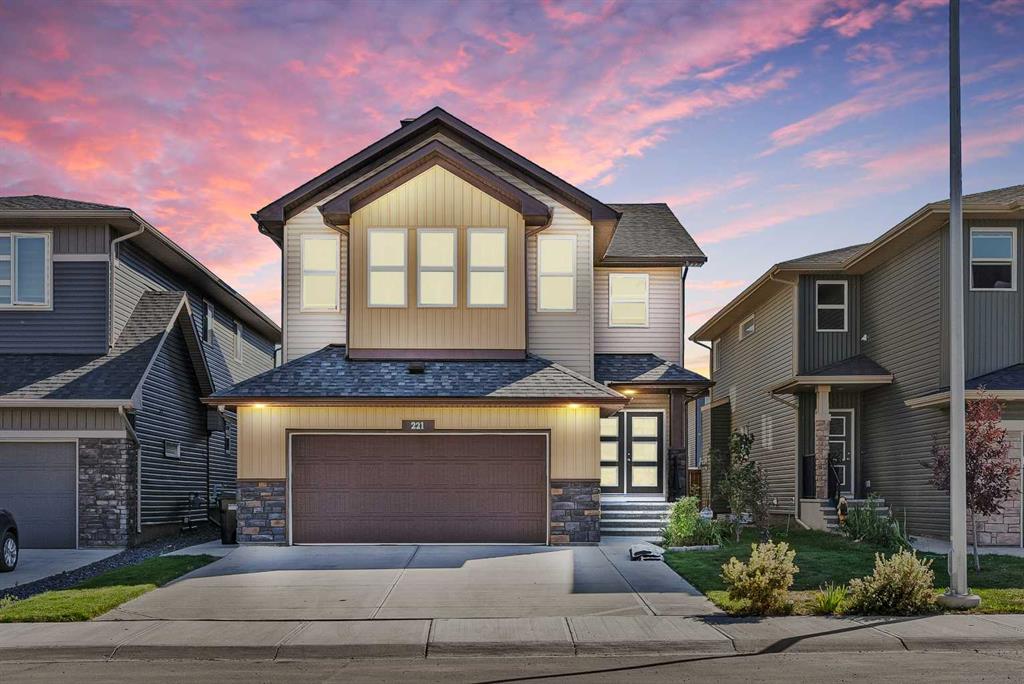 Picture of 221 Corner Meadows Manor NE, Calgary Real Estate Listing