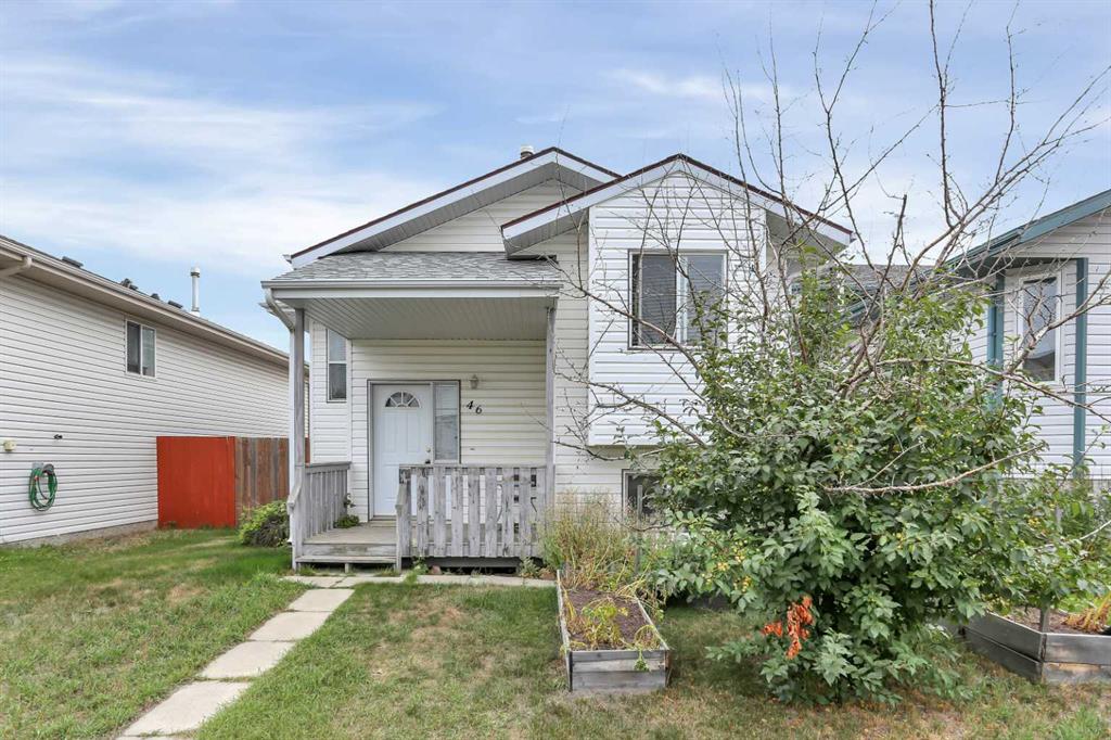 Picture of 46 Westgate Crescent , Blackfalds Real Estate Listing