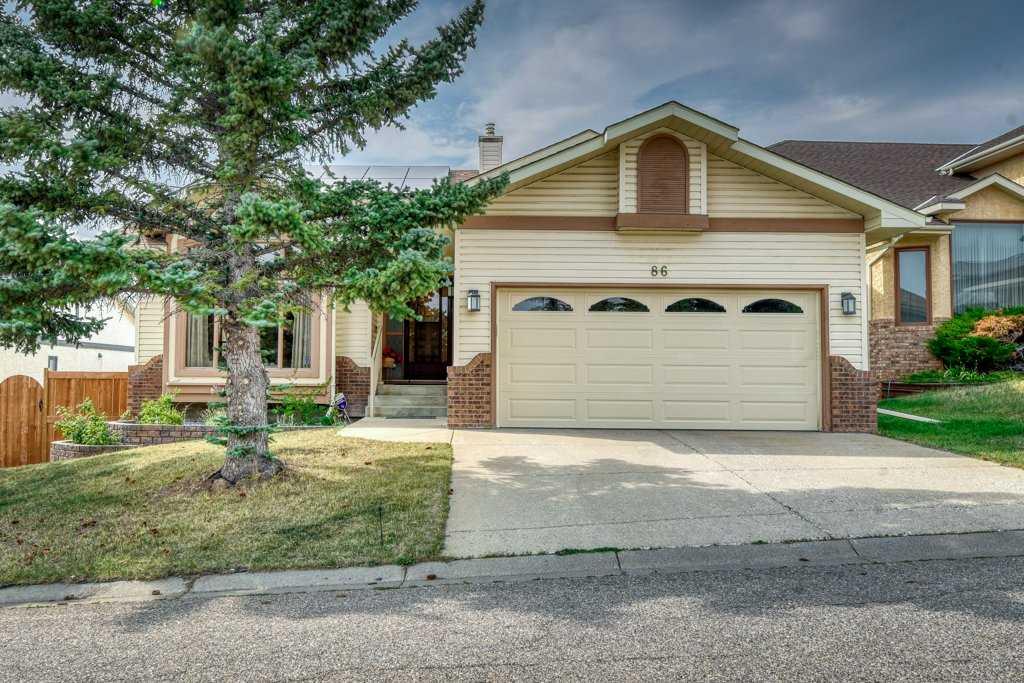 Picture of 86 Hawkdale Circle NW, Calgary Real Estate Listing