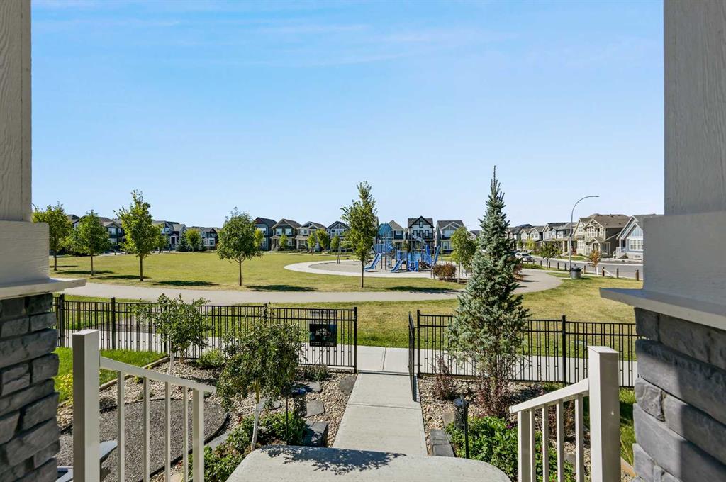 Picture of 16 Magnolia Mount SE, Calgary Real Estate Listing