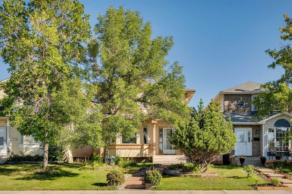 Picture of 807 Erin Woods Drive SE, Calgary Real Estate Listing