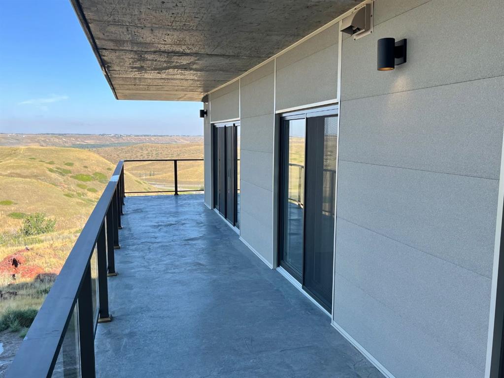 Picture of 212, 102 Scenic Drive N, Lethbridge Real Estate Listing