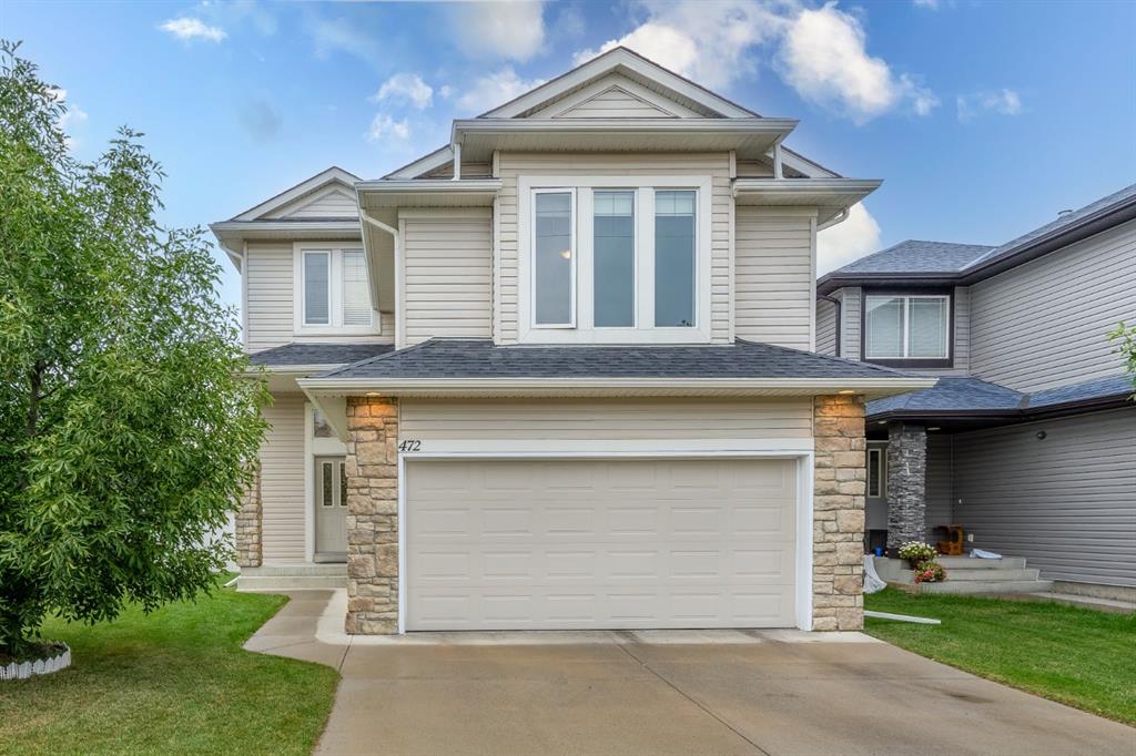 Picture of 472 Bridlemeadows Common SW, Calgary Real Estate Listing