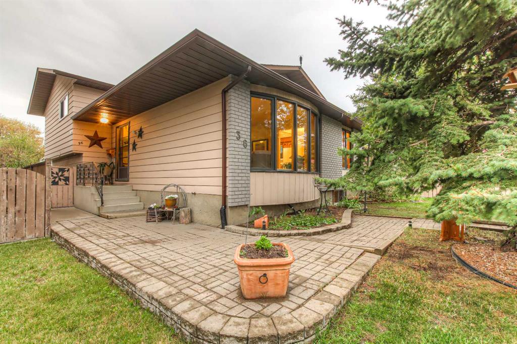 Picture of 36 Beddington Circle NE, Calgary Real Estate Listing