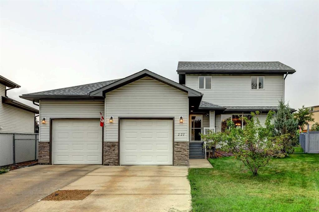 Picture of 221 13 Street NW  , Drumheller Real Estate Listing