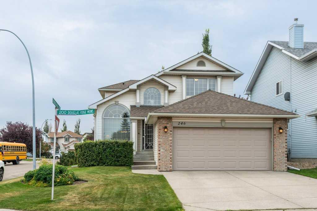 Picture of 246 Douglas Ridge Mews SE, Calgary Real Estate Listing