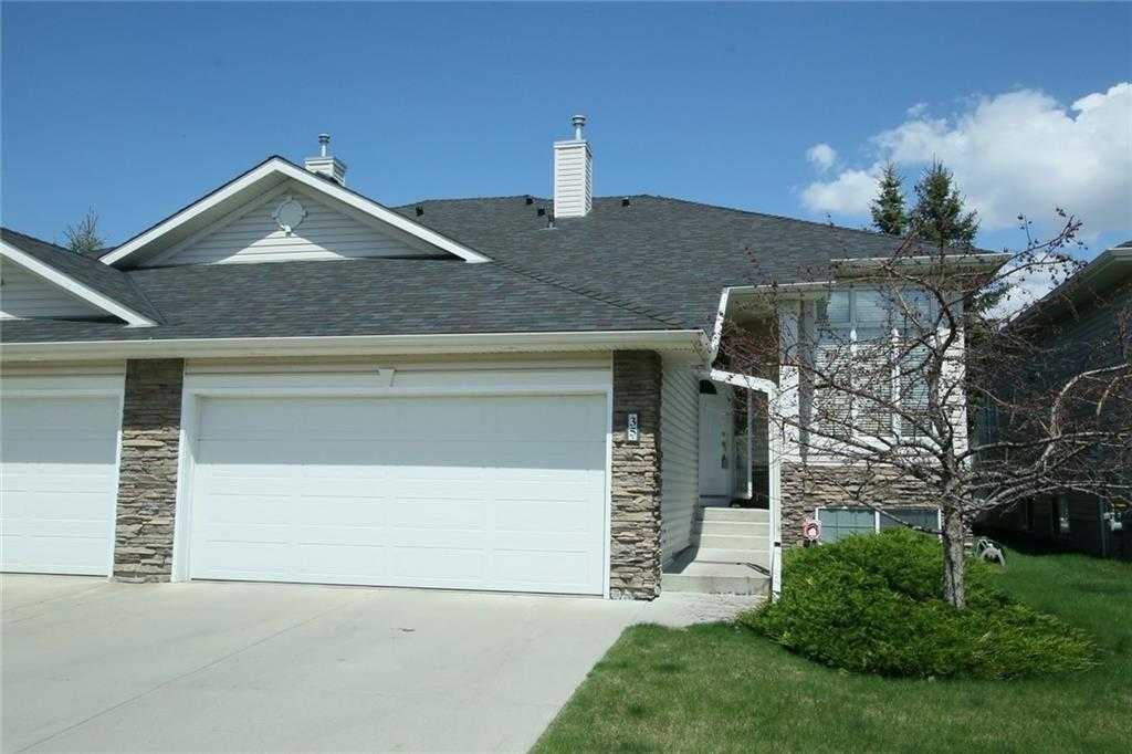 Picture of 35 Wentworth Gardens SW, Calgary Real Estate Listing