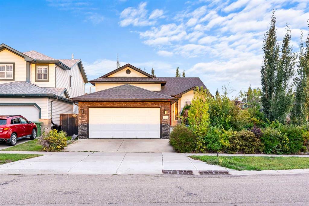 Picture of 1612 Meadowlark Road SE, Airdrie Real Estate Listing