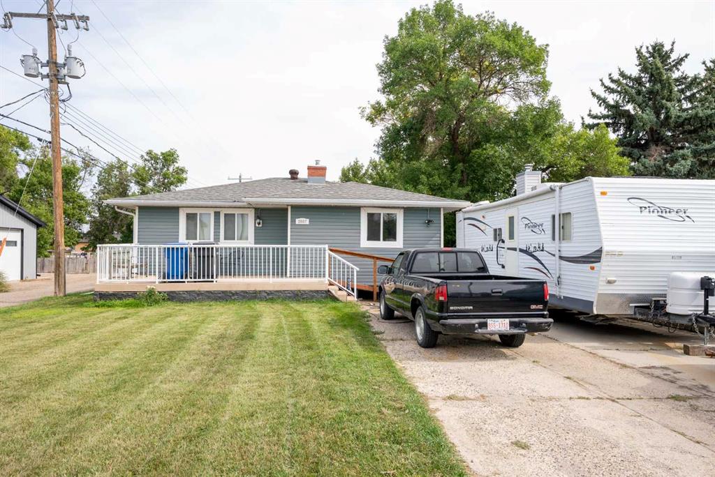 Picture of 2007 15 Street , Coaldale Real Estate Listing