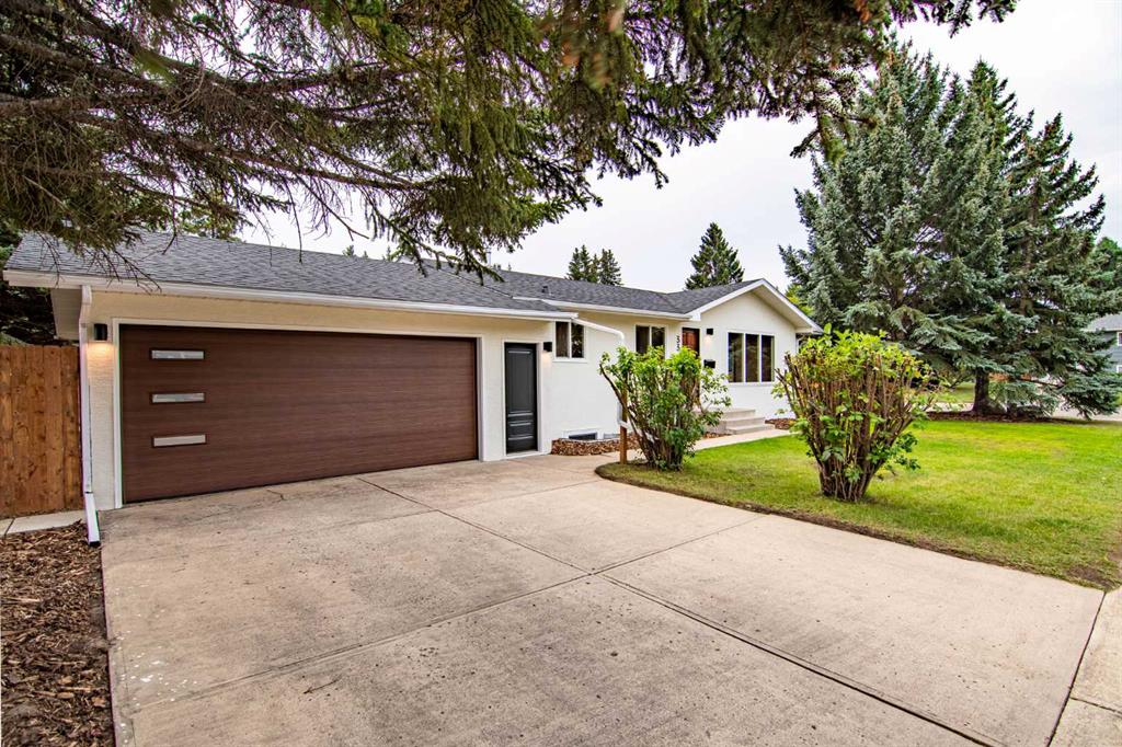 Picture of 33 Munro Crescent , Red Deer Real Estate Listing