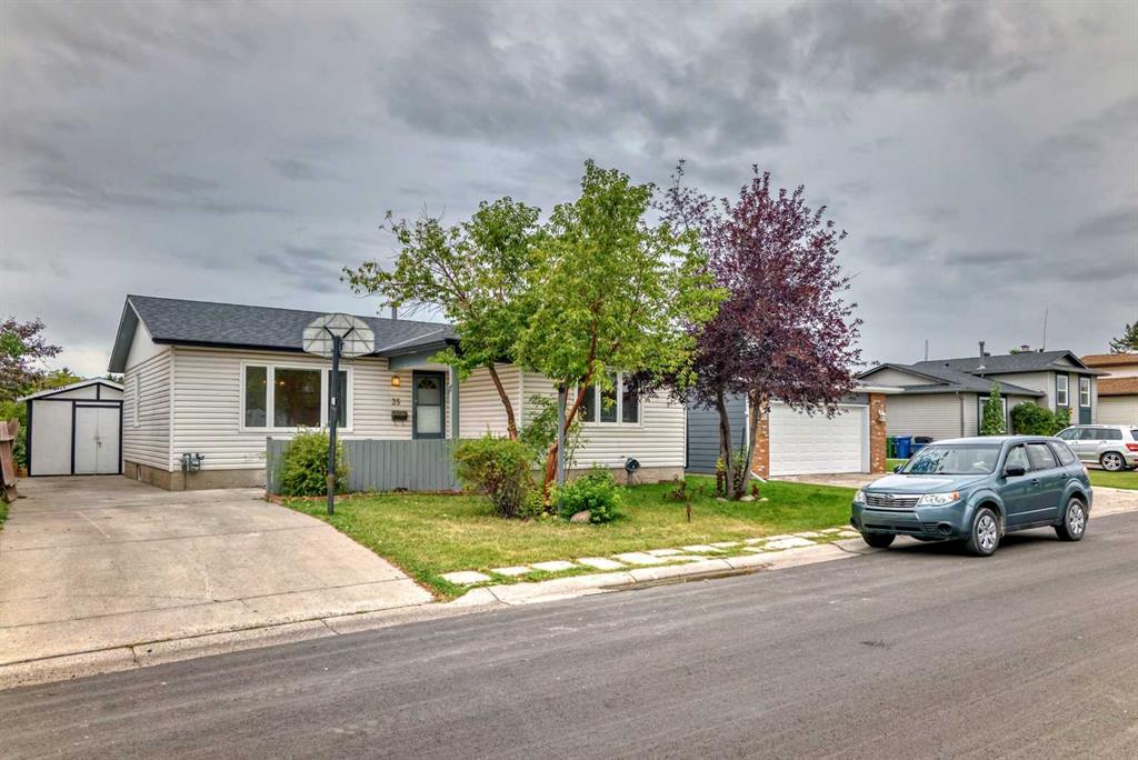 Picture of 35 Whitefield Crescent NE, Calgary Real Estate Listing