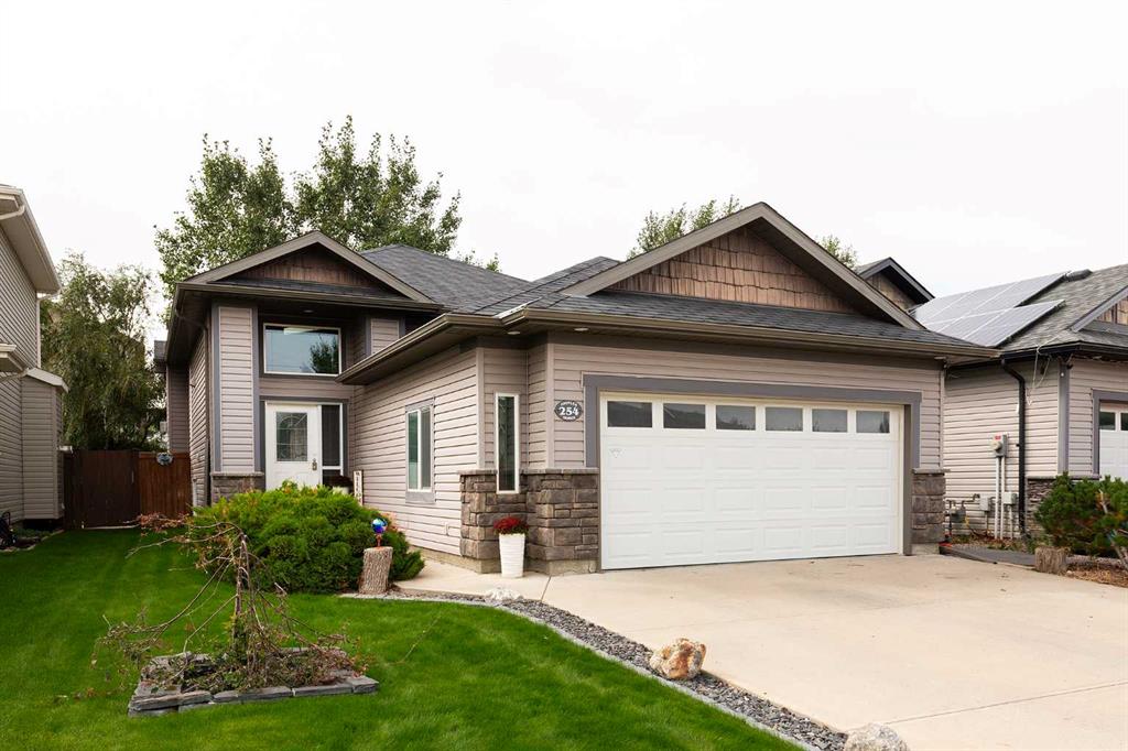 Picture of 254 Firelight Crescent W, Lethbridge Real Estate Listing