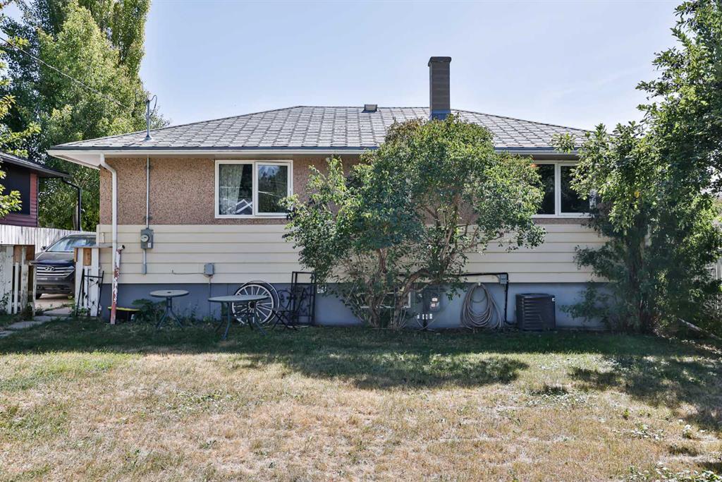 Picture of 1701 9 Avenue N, Lethbridge Real Estate Listing