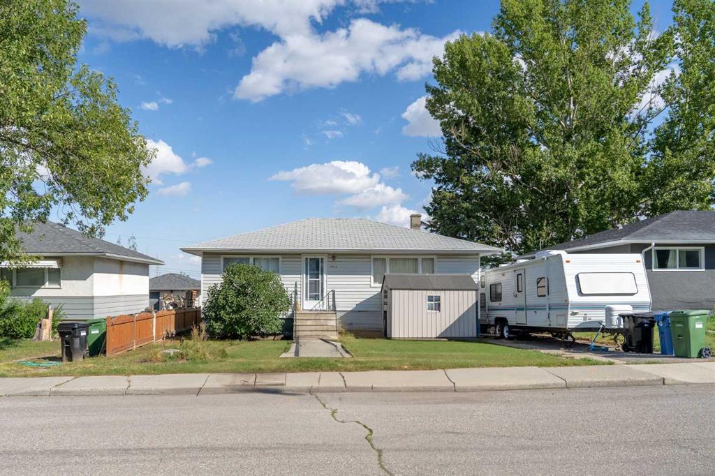 Picture of 4412 Centre A Street NE, Calgary Real Estate Listing