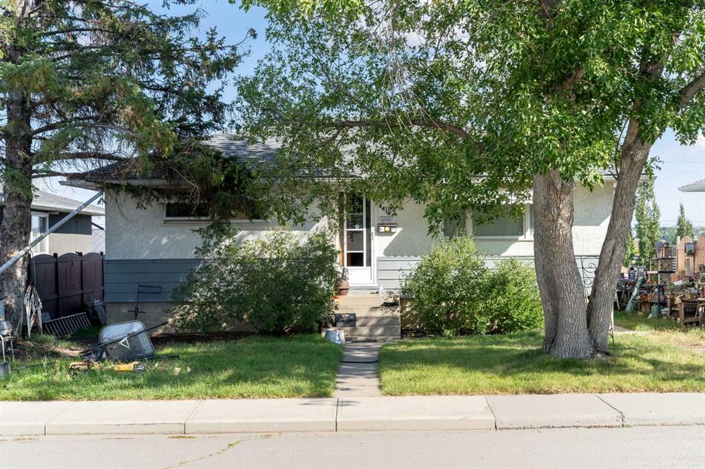 Picture of 4416 Centre A Street NE, Calgary Real Estate Listing