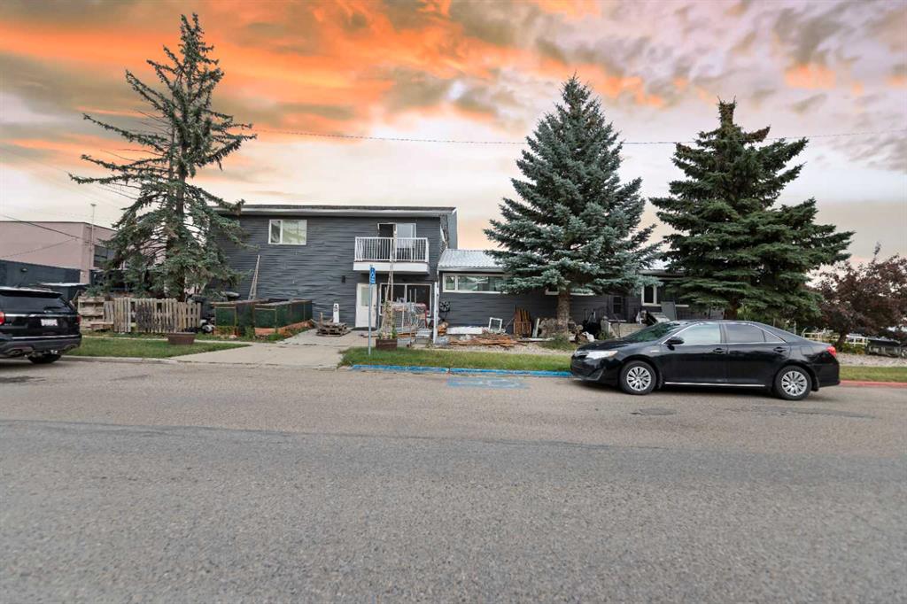 Picture of 413 3 Street , Strathmore Real Estate Listing