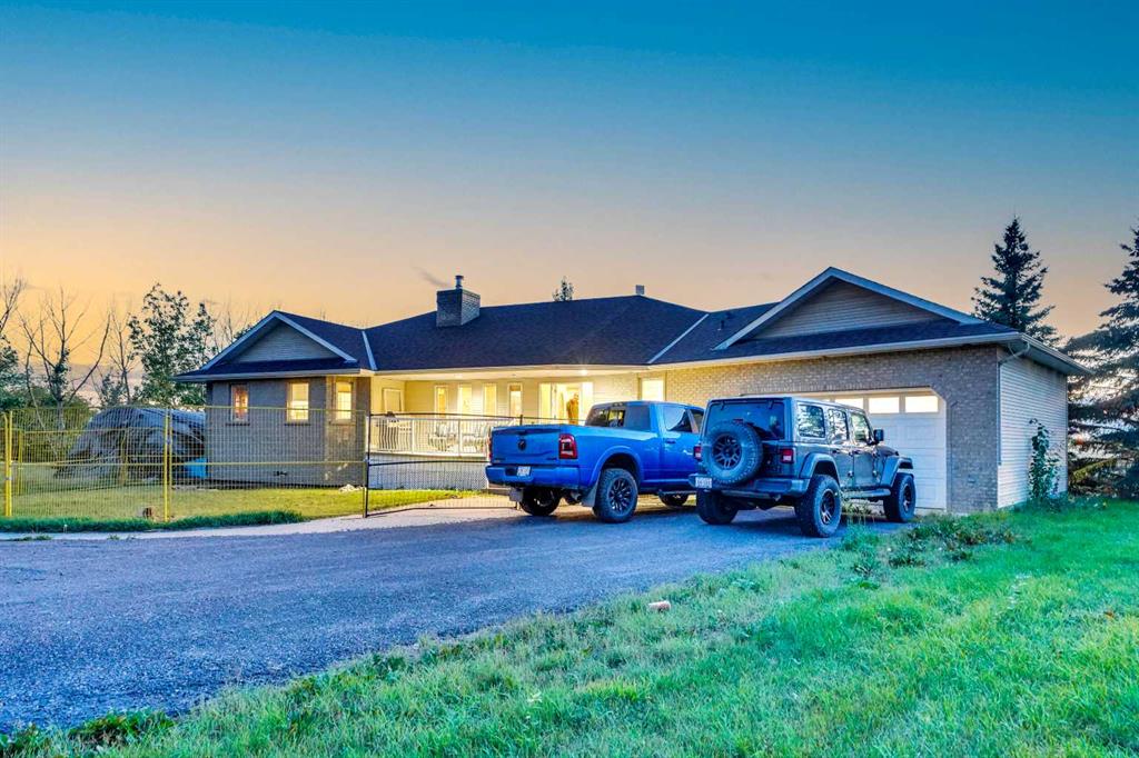 Picture of 3235 100 Street SE, Calgary Real Estate Listing