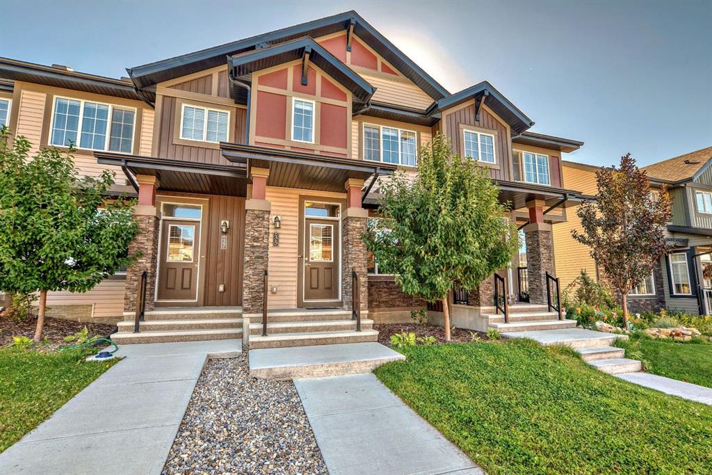 Picture of 35 Clydesdale Crescent , Cochrane Real Estate Listing