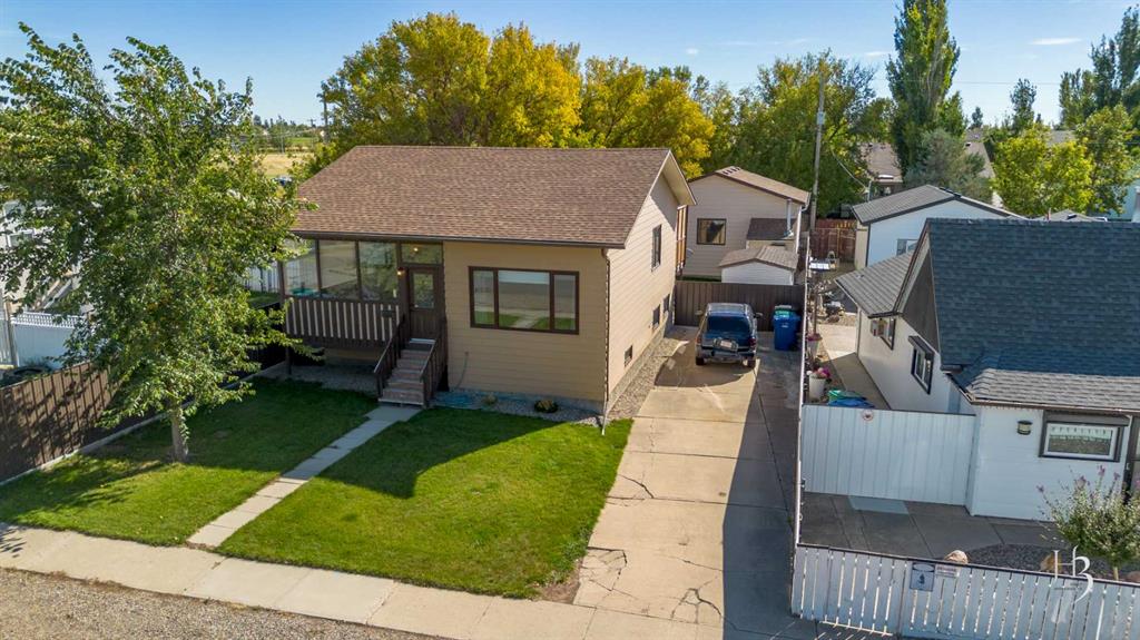 Picture of 1236 42 Avenue N, Lethbridge Real Estate Listing