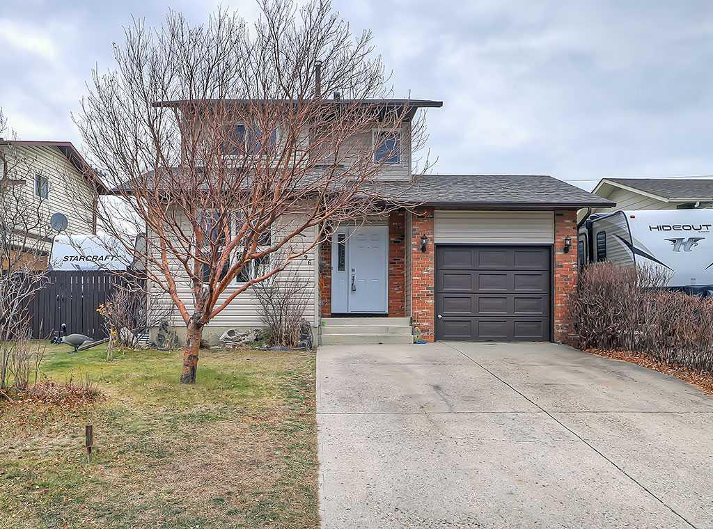 Picture of 96 Beddington Circle NE, Calgary Real Estate Listing