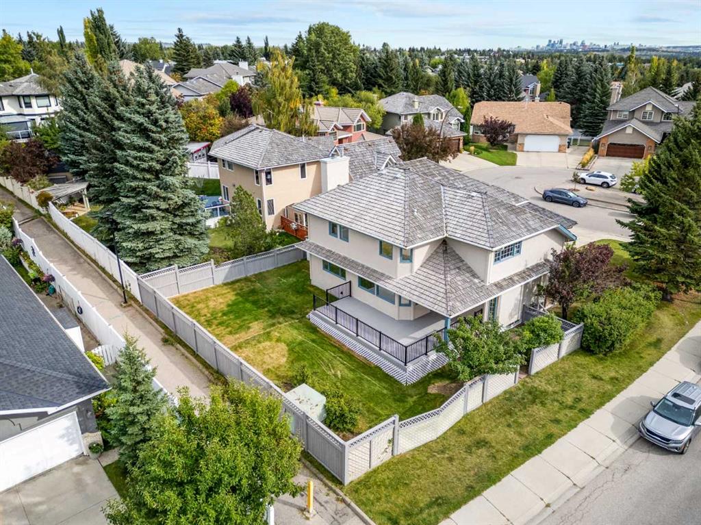 Picture of 103 Scandia Bay NW, Calgary Real Estate Listing