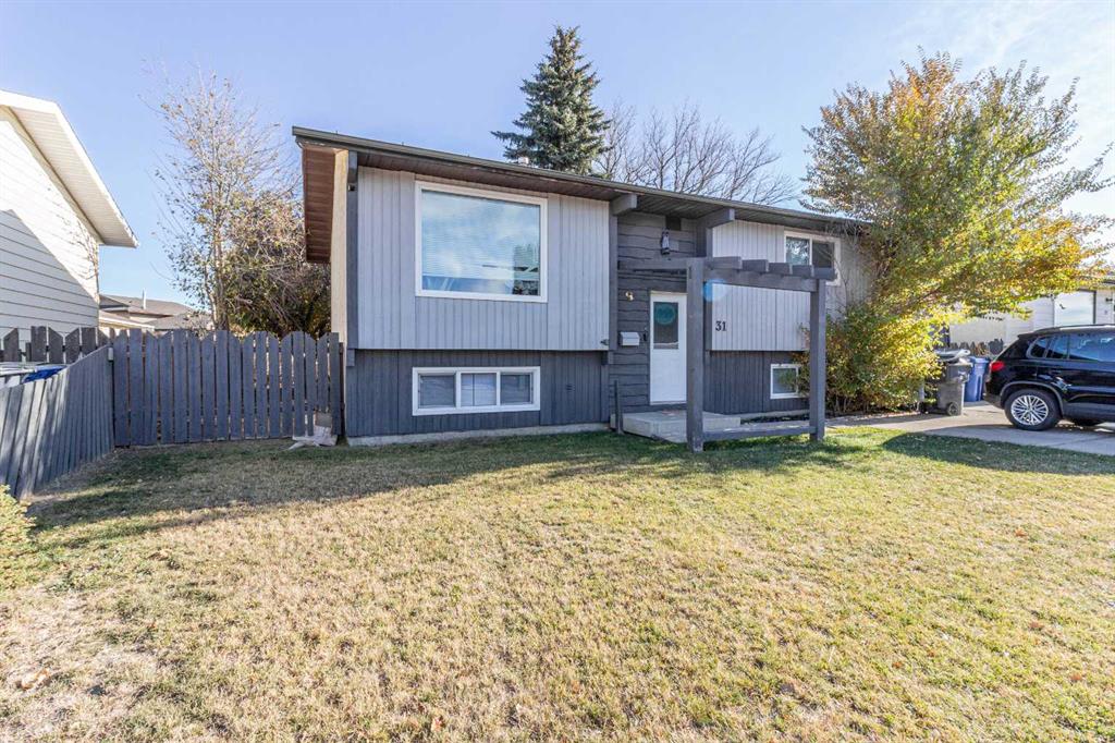 Picture of 31 Rae Court SE, Medicine Hat Real Estate Listing