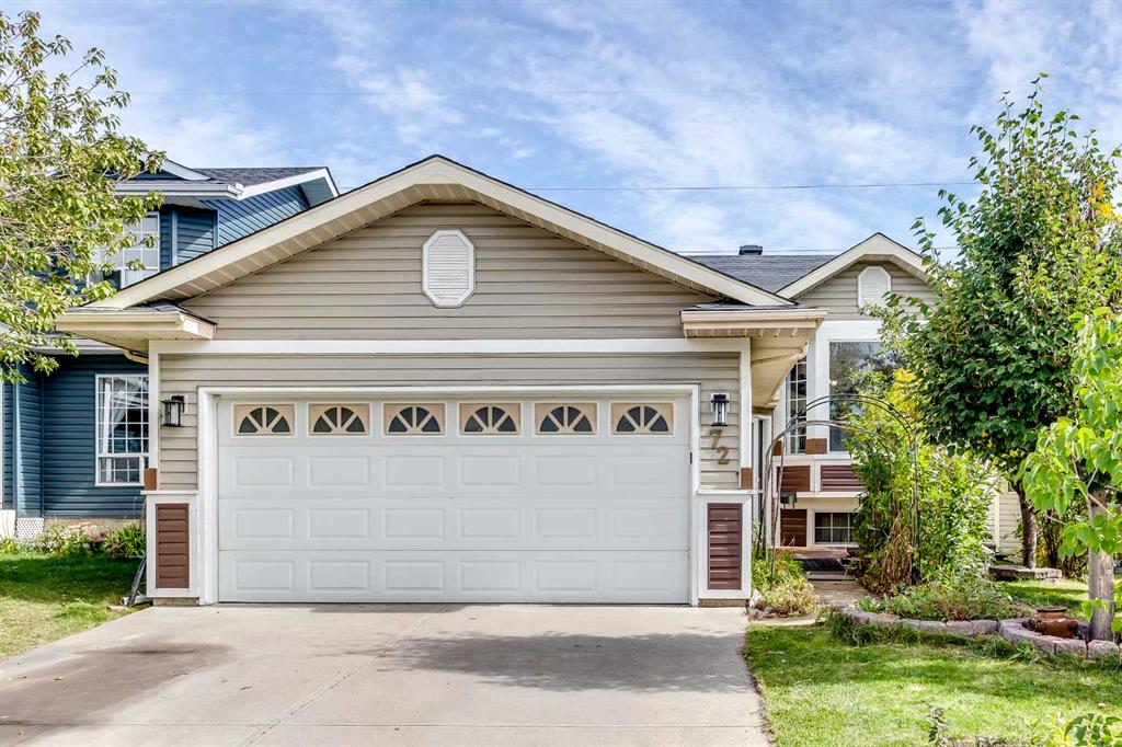 Picture of 72 Riverstone Crescent SE, Calgary Real Estate Listing