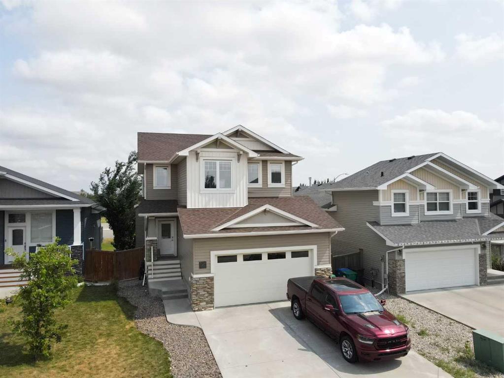 Picture of 526 Twinriver Road W, Lethbridge Real Estate Listing