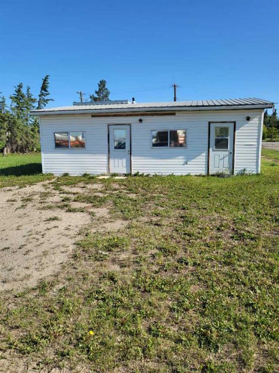 Picture of 113 6th Street , Beaverlodge Real Estate Listing