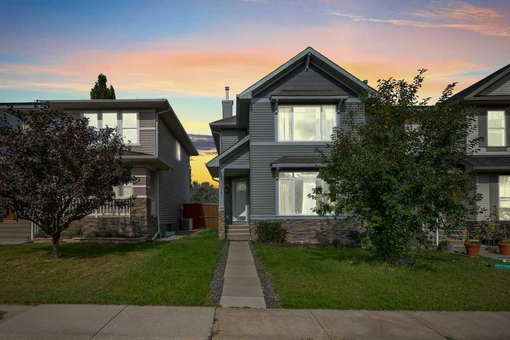 Picture of 147 Silverado Plains Close SW Calgary Close SW, Calgary Real Estate Listing