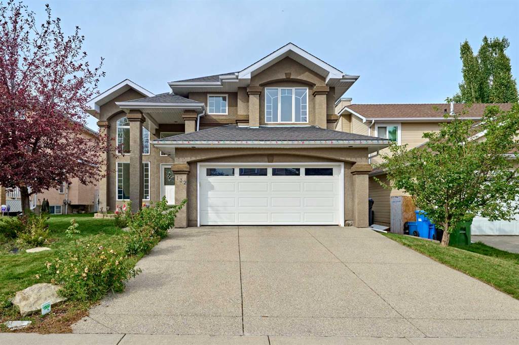 Picture of 132 Evergreen Close SW, Calgary Real Estate Listing