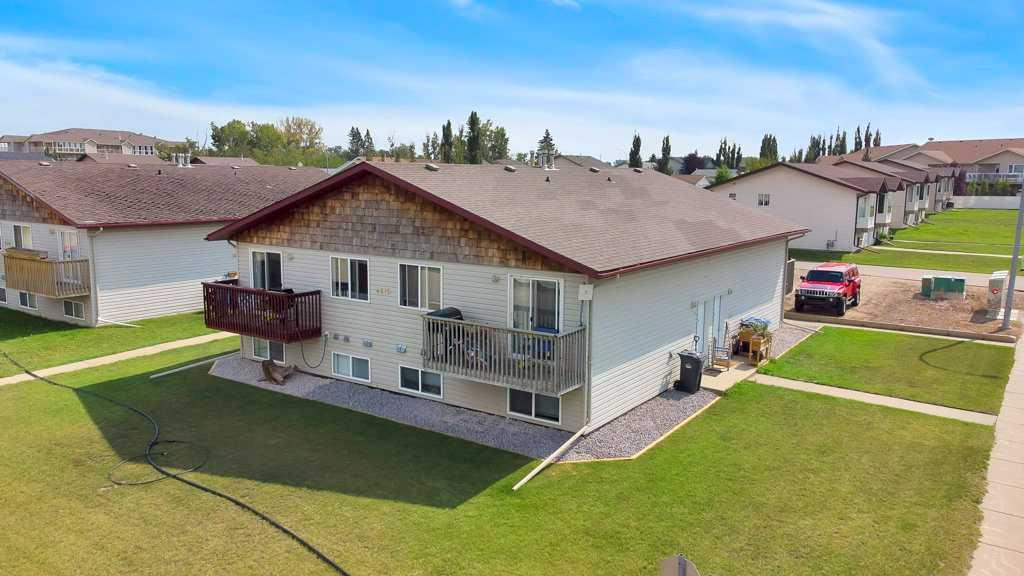 Picture of A,B,C,D, 4615 46 Street , Innisfail Real Estate Listing