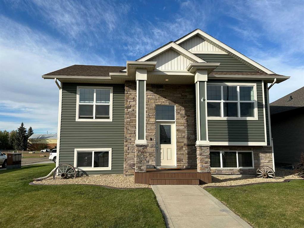 Picture of 5928 62 Avenue , Ponoka Real Estate Listing