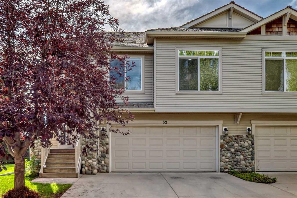 Picture of 32, 7401 Springbank Boulevard SW, Calgary Real Estate Listing