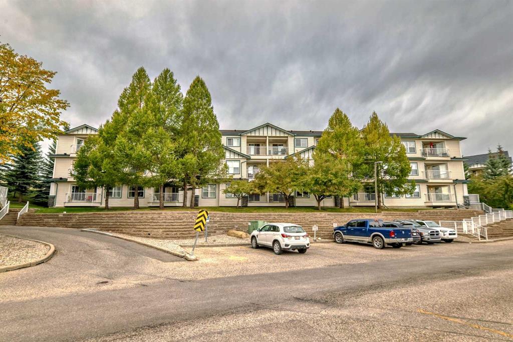 Picture of 101, 7 Somervale View SW, Calgary Real Estate Listing