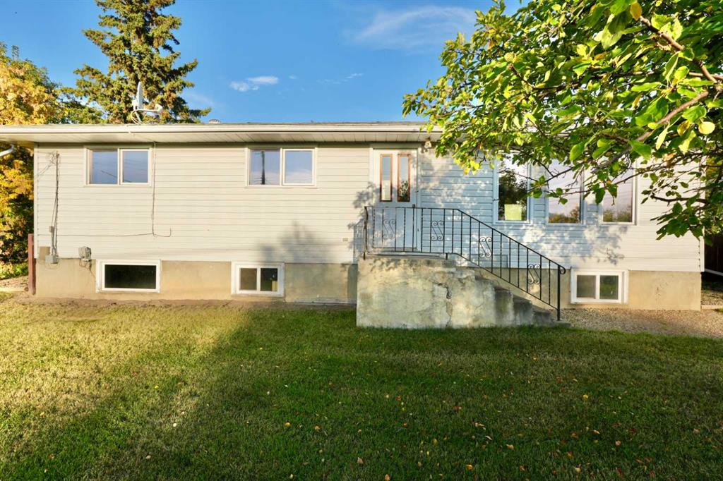 Picture of 10812 103A Street , Peace River Real Estate Listing