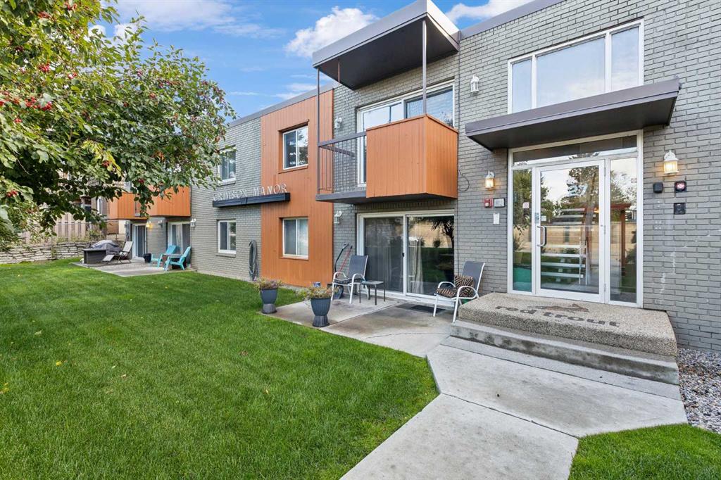 Picture of 203, 4127 Bow Trail SW, Calgary Real Estate Listing