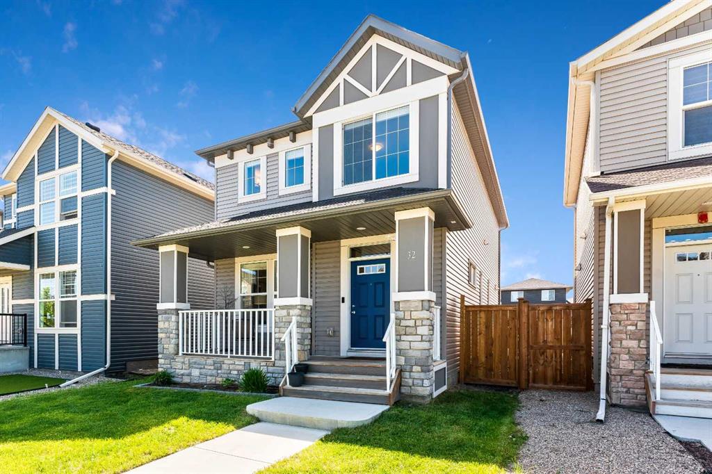 Picture of 32 Legacy Glen Manor SE, Calgary Real Estate Listing