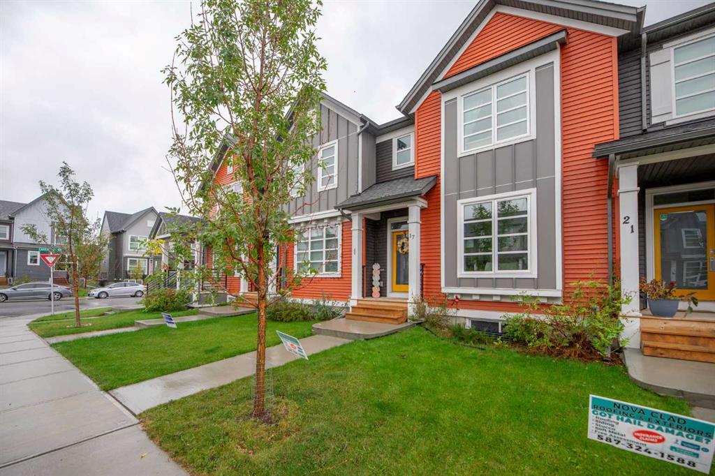 Picture of 17 Carringvue Link NW, Calgary Real Estate Listing