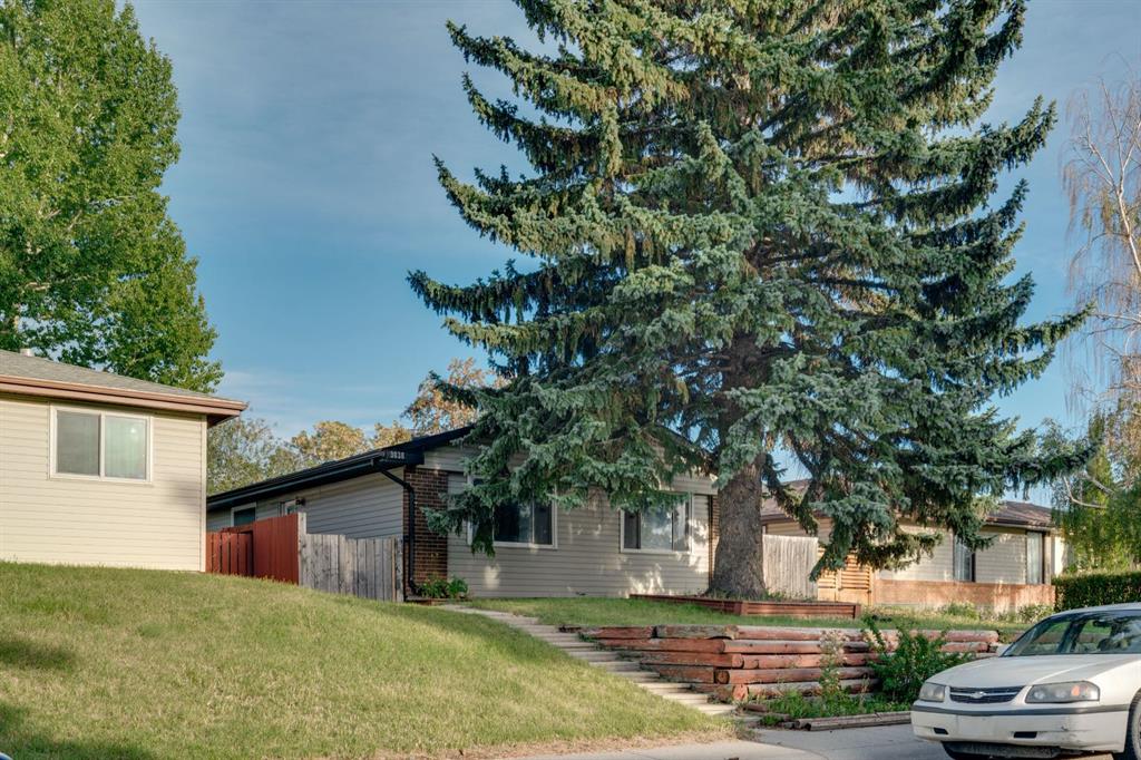 Picture of 3038 Dover Road SE, Calgary Real Estate Listing