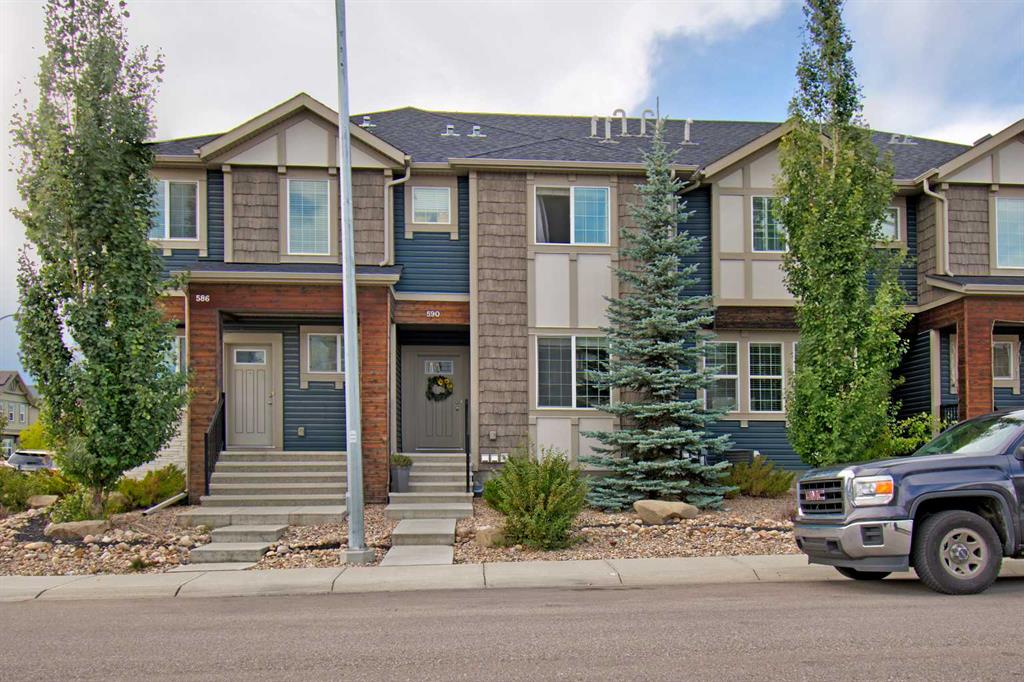 Picture of 590 Hillcrest Road SW, Airdrie Real Estate Listing