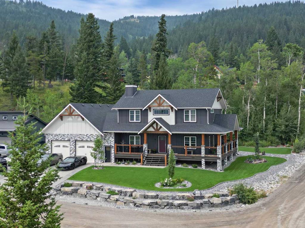 Picture of 34 Kananaskis Court , Coleman Real Estate Listing