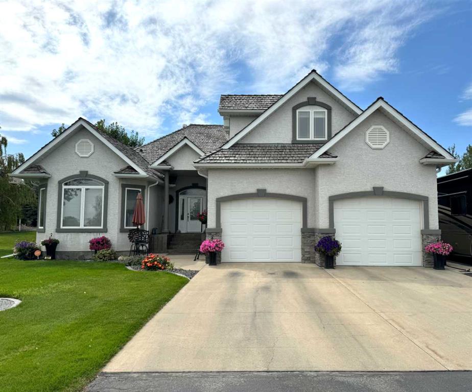 Picture of 321 10 Street W, Cardston Real Estate Listing