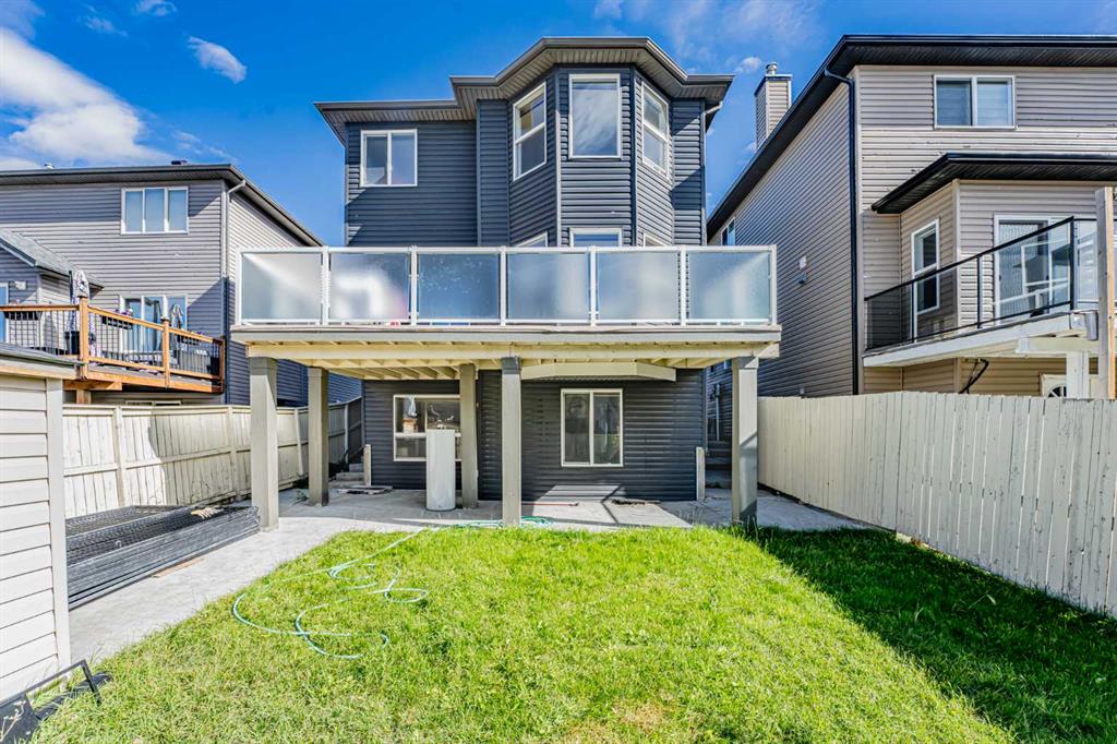 Picture of 57 Saddlecrest Park NE, Calgary Real Estate Listing